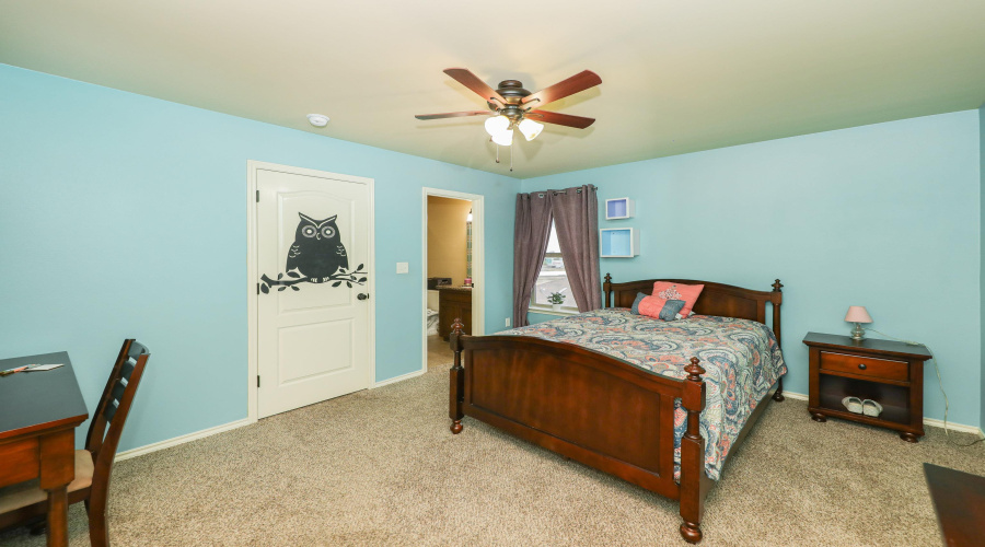 421 Windmill Palm, Laredo, Texas 78045, 5 Bedrooms Bedrooms, 9 Rooms Rooms,3 BathroomsBathrooms,Residential,For Sale,421 Windmill Palm,20261743