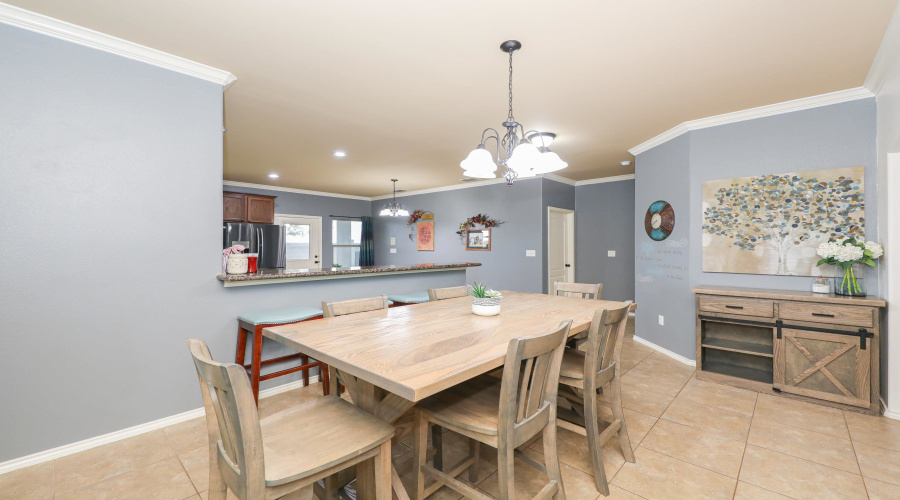 421 Windmill Palm, Laredo, Texas 78045, 5 Bedrooms Bedrooms, 9 Rooms Rooms,3 BathroomsBathrooms,Residential,For Sale,421 Windmill Palm,20261743