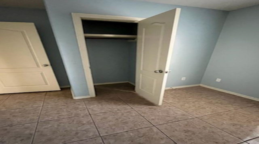 429 Falcon Shores, Zapata, Texas 78076, ,Multi-family,For Sale,429 Falcon Shores,20254551