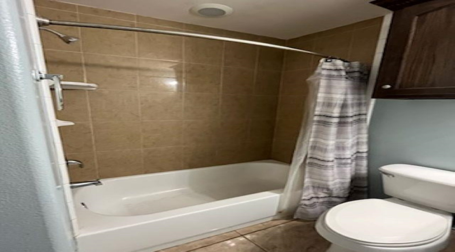 429 Falcon Shores, Zapata, Texas 78076, ,Multi-family,For Sale,429 Falcon Shores,20254551