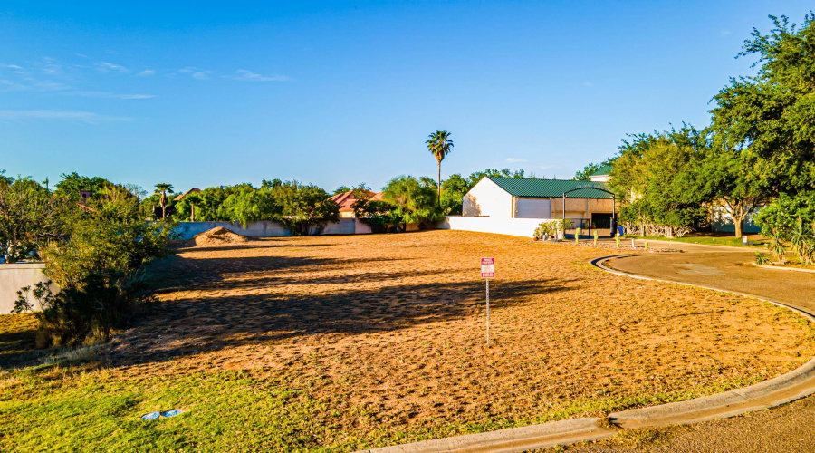 106 Redwing Ct, LAREDO, Texas 78045, ,Land,For Sale,106 Redwing Ct,20261756