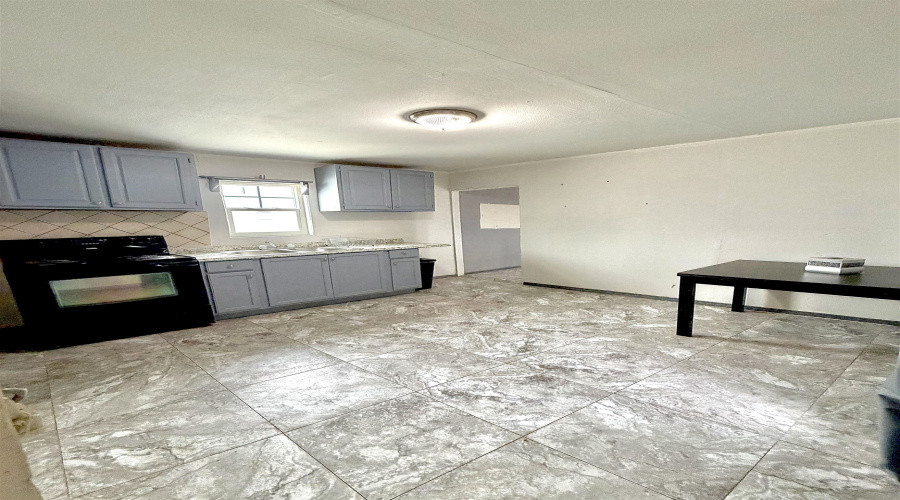 614 Morales, El Cenizo, Texas 78046, ,Multi-family,For Sale,614 Morales,20261758