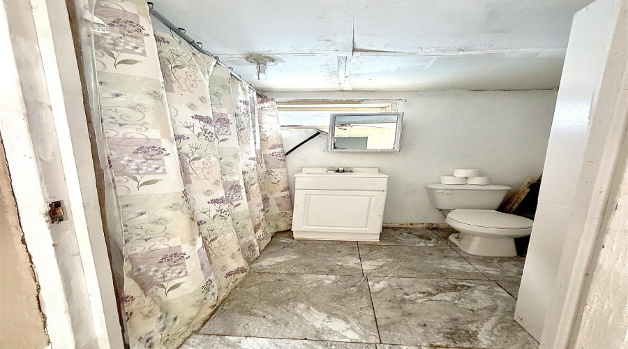 614 Morales, El Cenizo, Texas 78046, ,Multi-family,For Sale,614 Morales,20261758