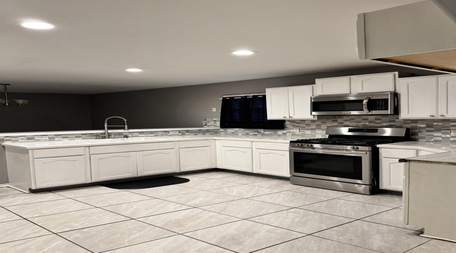 3622 Sereno Dr., Laredo, Texas 78046, 3 Bedrooms Bedrooms, 5 Rooms Rooms,2 BathroomsBathrooms,Residential,For Sale,3622 Sereno Dr.,20261753