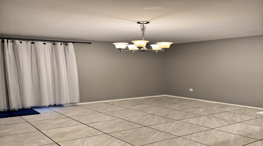 3622 Sereno Dr., Laredo, Texas 78046, 3 Bedrooms Bedrooms, 5 Rooms Rooms,2 BathroomsBathrooms,Residential,For Sale,3622 Sereno Dr.,20261753