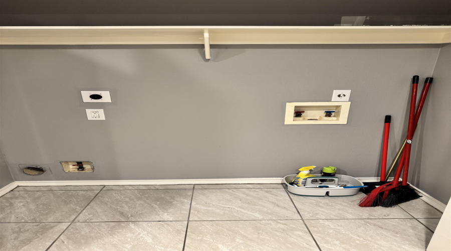 3622 Sereno Dr., Laredo, Texas 78046, 3 Bedrooms Bedrooms, 5 Rooms Rooms,2 BathroomsBathrooms,Residential,For Sale,3622 Sereno Dr.,20261753