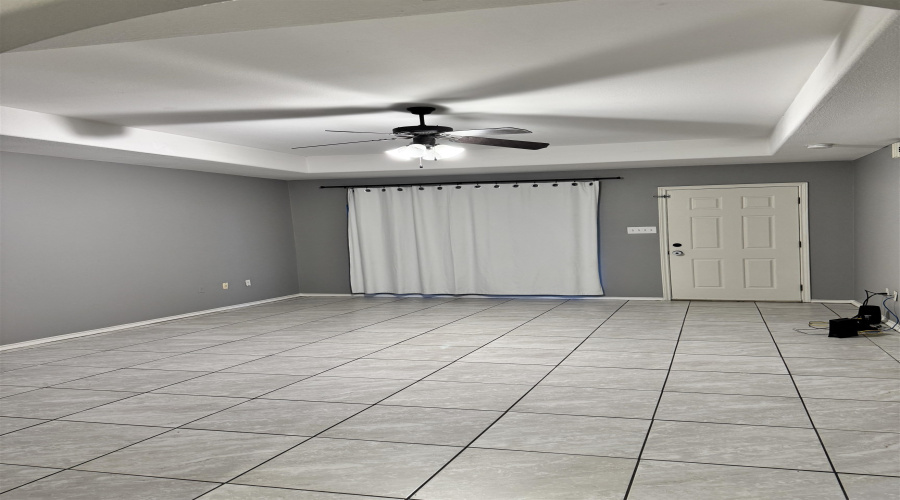 3622 Sereno Dr., Laredo, Texas 78046, 3 Bedrooms Bedrooms, 5 Rooms Rooms,2 BathroomsBathrooms,Residential,For Sale,3622 Sereno Dr.,20261753