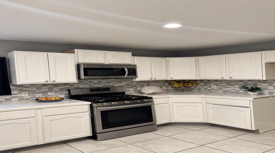 3622 Sereno Dr., Laredo, Texas 78046, 3 Bedrooms Bedrooms, 5 Rooms Rooms,2 BathroomsBathrooms,Residential,For Sale,3622 Sereno Dr.,20261753