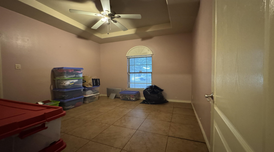 5510 Marble Falls St, Laredo, Texas 78046, 3 Bedrooms Bedrooms, 6 Rooms Rooms,2 BathroomsBathrooms,Residential,For Sale,5510 Marble Falls St,20261759