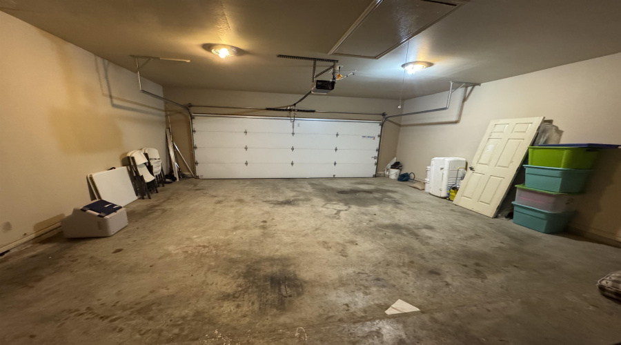 5510 Marble Falls St, Laredo, Texas 78046, 3 Bedrooms Bedrooms, 6 Rooms Rooms,2 BathroomsBathrooms,Residential,For Sale,5510 Marble Falls St,20261759