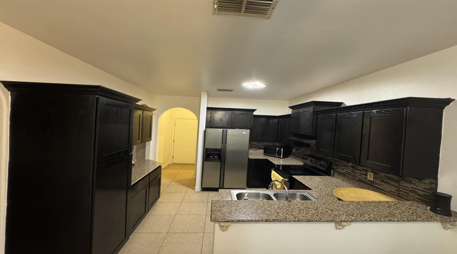 5510 Marble Falls St, Laredo, Texas 78046, 3 Bedrooms Bedrooms, 6 Rooms Rooms,2 BathroomsBathrooms,Residential,For Sale,5510 Marble Falls St,20261759