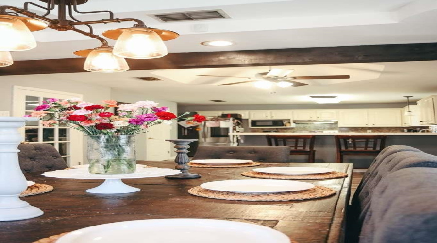 1608 Sherwood Dr, Laredo, Texas 78045, 3 Bedrooms Bedrooms, 5 Rooms Rooms,2 BathroomsBathrooms,Residential,For Sale,1608 Sherwood Dr,20261760