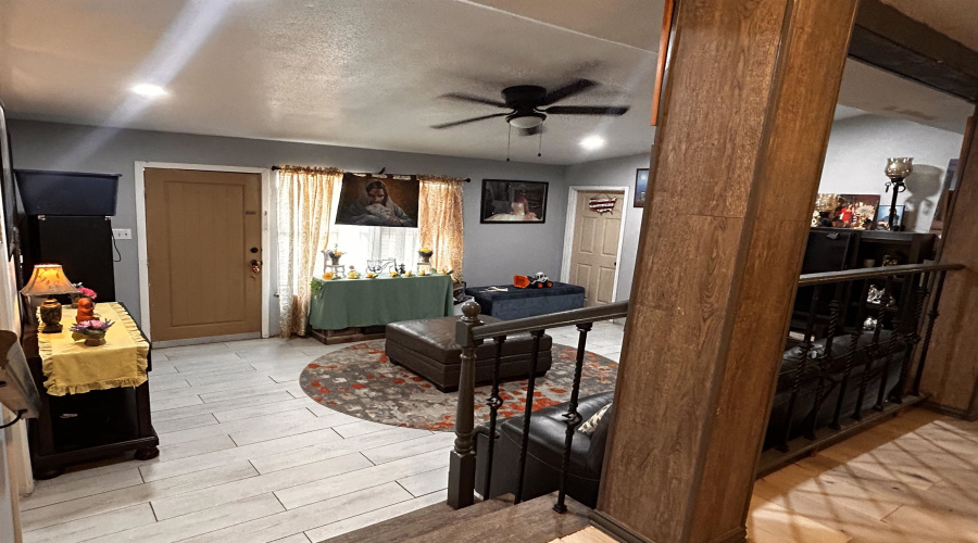 2818 Mendiola Ave, Laredo, Texas 78043, 3 Bedrooms Bedrooms, 5 Rooms Rooms,1 BathroomBathrooms,Residential,For Sale,2818 Mendiola Ave,20261762