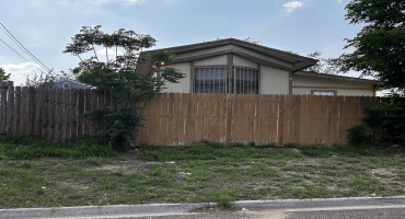 2818 Mendiola Ave, Laredo, Texas 78043, 3 Bedrooms Bedrooms, 5 Rooms Rooms,1 BathroomBathrooms,Residential,For Sale,2818 Mendiola Ave,20261762