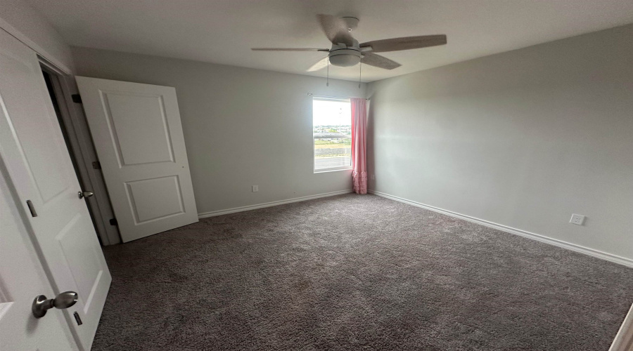 2310 Durazno Ct., Laredo, Texas 78046, 4 Bedrooms Bedrooms, 6 Rooms Rooms,2 BathroomsBathrooms,Residential,For Rent,2310 Durazno Ct.,20261764