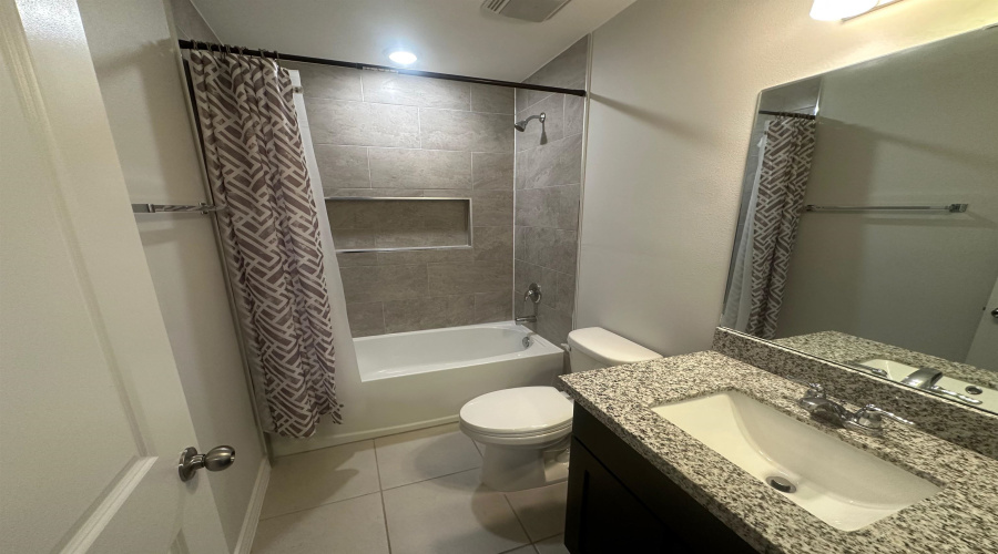 2310 Durazno Ct., Laredo, Texas 78046, 4 Bedrooms Bedrooms, 6 Rooms Rooms,2 BathroomsBathrooms,Residential,For Rent,2310 Durazno Ct.,20261764