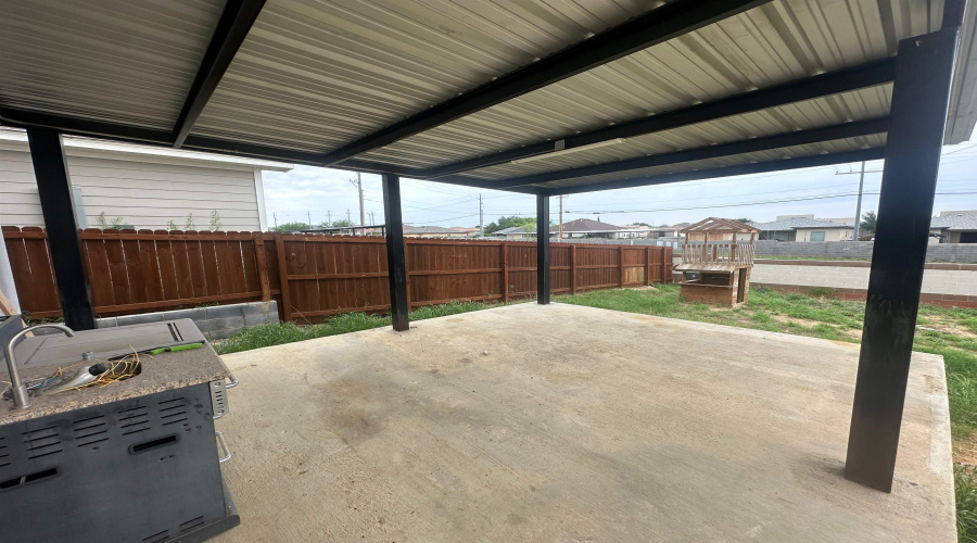 2310 Durazno Ct., Laredo, Texas 78046, 4 Bedrooms Bedrooms, 6 Rooms Rooms,2 BathroomsBathrooms,Residential,For Rent,2310 Durazno Ct.,20261764