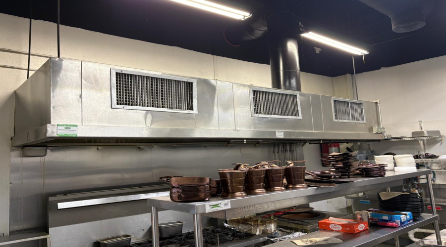 1119 Fenwick Dr, LAREDO, Texas 78041-3576, 6 Rooms Rooms,2 BathroomsBathrooms,Commercial retail/office,For Rent,1119 Fenwick Dr,20261767