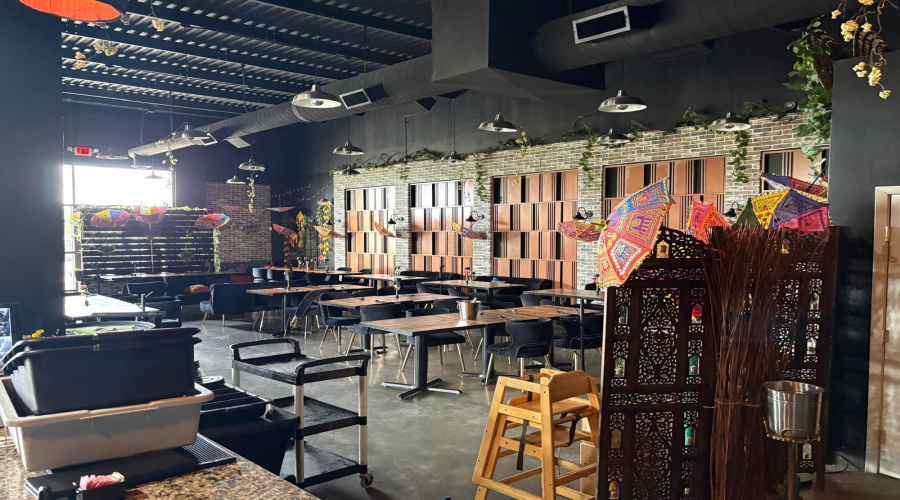 1119 Fenwick Dr, LAREDO, Texas 78041-3576, 6 Rooms Rooms,2 BathroomsBathrooms,Commercial retail/office,For Rent,1119 Fenwick Dr,20261767