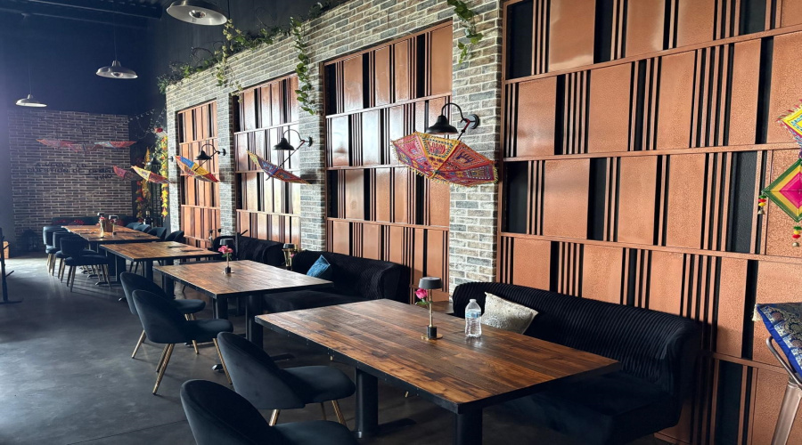 1119 Fenwick Dr, LAREDO, Texas 78041-3576, 6 Rooms Rooms,2 BathroomsBathrooms,Commercial retail/office,For Rent,1119 Fenwick Dr,20261767