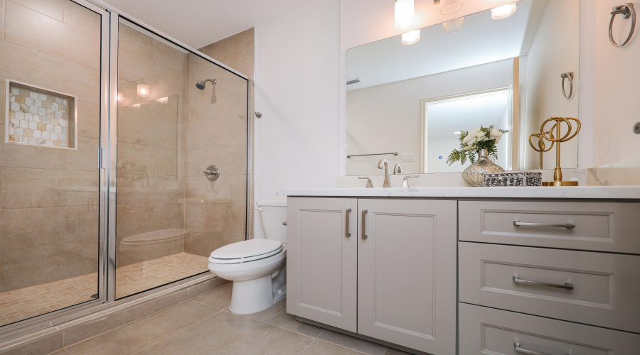 2318 Locust St, Laredo, Texas 78045-0000, 4 Bedrooms Bedrooms, 7 Rooms Rooms,3 BathroomsBathrooms,Residential,For Sale,2318 Locust St,20261765