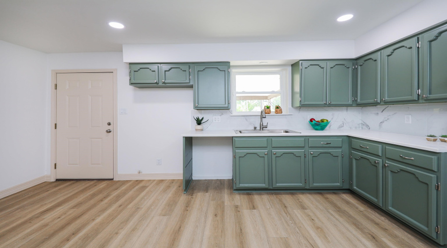 2318 Locust St, Laredo, Texas 78045-0000, 4 Bedrooms Bedrooms, 7 Rooms Rooms,3 BathroomsBathrooms,Residential,For Sale,2318 Locust St,20261765