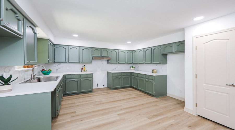 2318 Locust St, Laredo, Texas 78045-0000, 4 Bedrooms Bedrooms, 7 Rooms Rooms,3 BathroomsBathrooms,Residential,For Sale,2318 Locust St,20261765