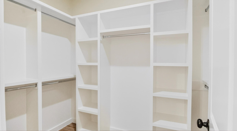 2410 Durazno Ct., Laredo, Texas 78046-8009, 4 Bedrooms Bedrooms, 6 Rooms Rooms,2 BathroomsBathrooms,Residential,For Sale,2410 Durazno Ct.,20260203