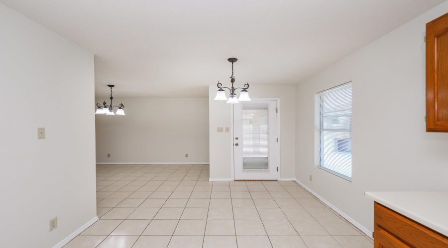 814 Chalan Dr, Laredo, Texas 78045, 3 Bedrooms Bedrooms, 6 Rooms Rooms,2 BathroomsBathrooms,Residential,For Sale,814 Chalan Dr,20261665