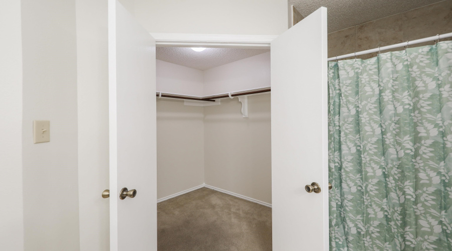 814 Chalan Dr, Laredo, Texas 78045, 3 Bedrooms Bedrooms, 6 Rooms Rooms,2 BathroomsBathrooms,Residential,For Sale,814 Chalan Dr,20261665