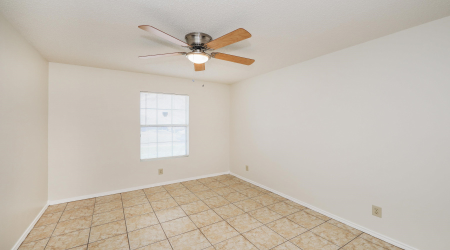 814 Chalan Dr, Laredo, Texas 78045, 3 Bedrooms Bedrooms, 6 Rooms Rooms,2 BathroomsBathrooms,Residential,For Sale,814 Chalan Dr,20261665