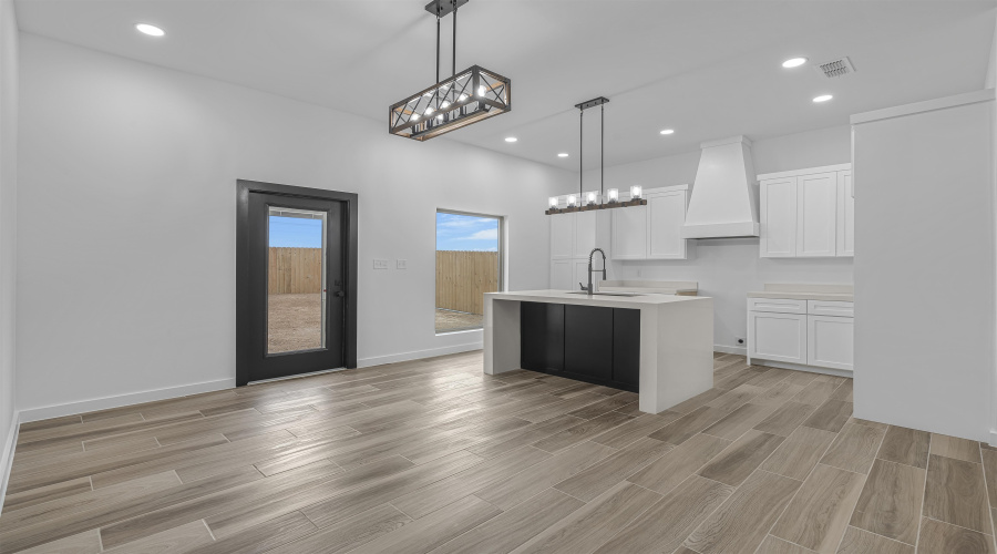 4003 Yoyis St., Laredo, Texas 78046, 3 Bedrooms Bedrooms, 5 Rooms Rooms,2 BathroomsBathrooms,Residential,For Sale,4003 Yoyis St.,20261769