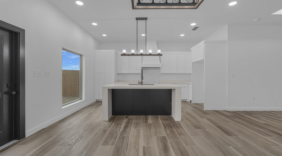 4003 Yoyis St., Laredo, Texas 78046, 3 Bedrooms Bedrooms, 5 Rooms Rooms,2 BathroomsBathrooms,Residential,For Sale,4003 Yoyis St.,20261769