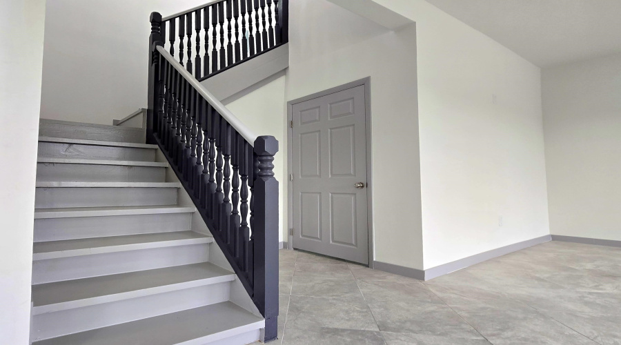 1017 1/2 E Lyon St, Laredo, Texas 78040, 5 Bedrooms Bedrooms, 6 Rooms Rooms,4 BathroomsBathrooms,Residential,For Sale,1017 1/2 E Lyon St,20261773