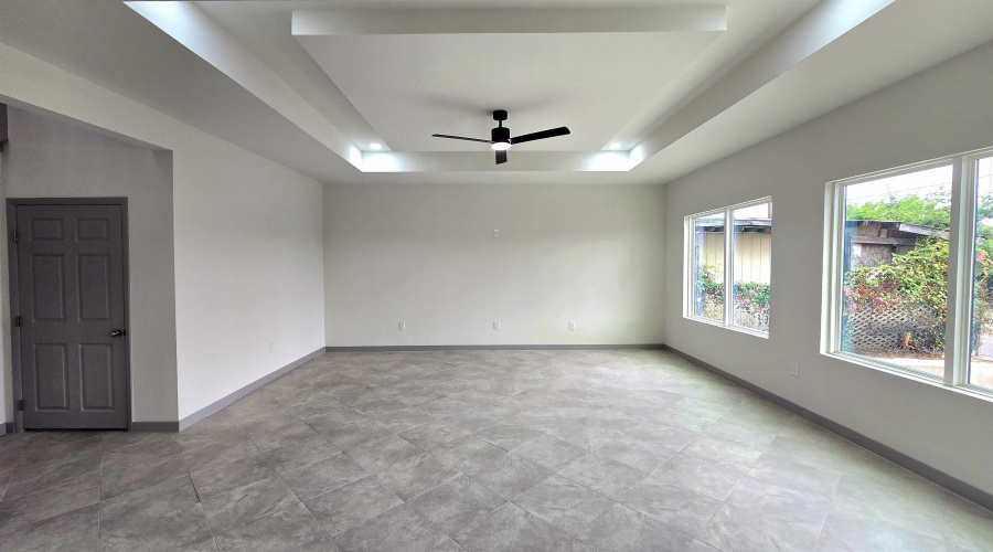 1017 1/2 E Lyon St, Laredo, Texas 78040, 5 Bedrooms Bedrooms, 6 Rooms Rooms,4 BathroomsBathrooms,Residential,For Sale,1017 1/2 E Lyon St,20261773