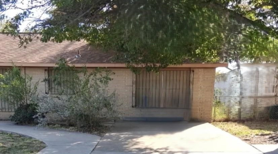 609 Allende St, Laredo, Texas 78041, 3 Bedrooms Bedrooms, 6 Rooms Rooms,1 BathroomBathrooms,Residential,For Sale,609 Allende St,20261774