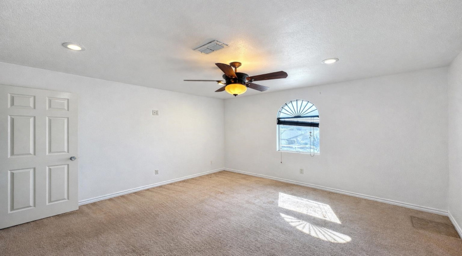 1504 Agave Dr, Laredo, Texas 78041, 5 Bedrooms Bedrooms, 7 Rooms Rooms,2 BathroomsBathrooms,Residential,For Sale,1504 Agave Dr,20261776