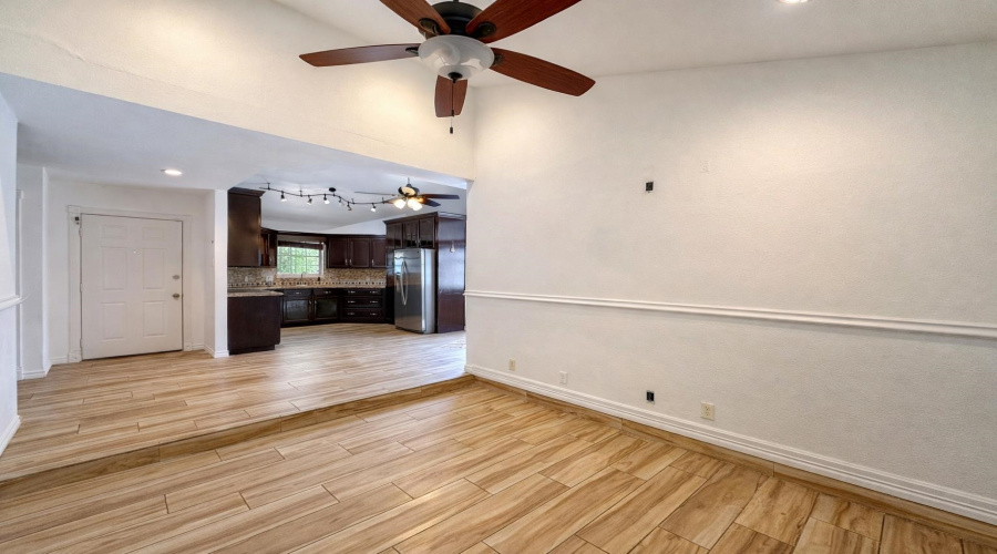 1504 Agave Dr, Laredo, Texas 78041, 5 Bedrooms Bedrooms, 7 Rooms Rooms,2 BathroomsBathrooms,Residential,For Sale,1504 Agave Dr,20261776