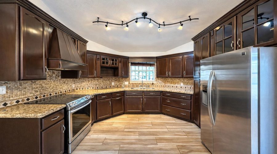 1504 Agave Dr, Laredo, Texas 78041, 5 Bedrooms Bedrooms, 7 Rooms Rooms,2 BathroomsBathrooms,Residential,For Sale,1504 Agave Dr,20261776