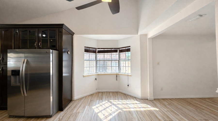 1504 Agave Dr, Laredo, Texas 78041, 5 Bedrooms Bedrooms, 7 Rooms Rooms,2 BathroomsBathrooms,Residential,For Sale,1504 Agave Dr,20261776