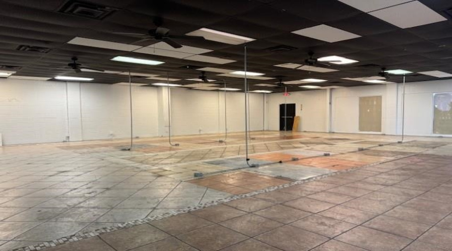 5802 McPherson Rd, Laredo, Texas 78041, 1 Room Rooms,3 BathroomsBathrooms,Commercial retail/office,For Rent,5802 McPherson Rd,20261787