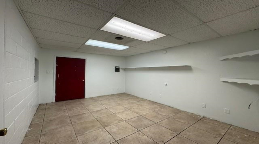 5802 McPherson Rd, Laredo, Texas 78041, 1 Room Rooms,3 BathroomsBathrooms,Commercial retail/office,For Rent,5802 McPherson Rd,20261787