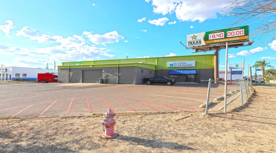 5802 McPherson Rd, Laredo, Texas 78041, 1 Room Rooms,3 BathroomsBathrooms,Commercial retail/office,For Rent,5802 McPherson Rd,20261787