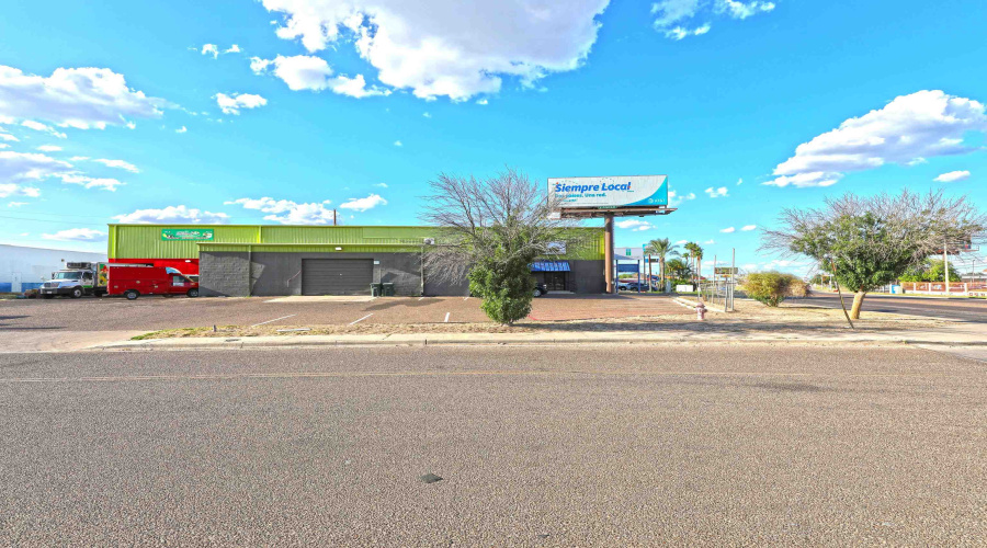 5802 McPherson Rd, Laredo, Texas 78041, 1 Room Rooms,3 BathroomsBathrooms,Commercial retail/office,For Rent,5802 McPherson Rd,20261787