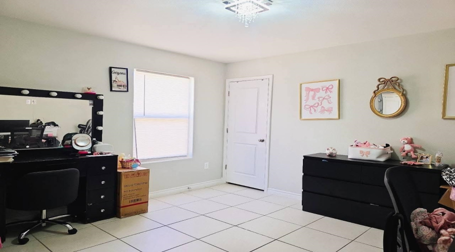 2214 Durazno Ct., laredo, Texas 78046, 4 Bedrooms Bedrooms, 6 Rooms Rooms,2 BathroomsBathrooms,Residential,For Sale,2214 Durazno Ct.,20261778