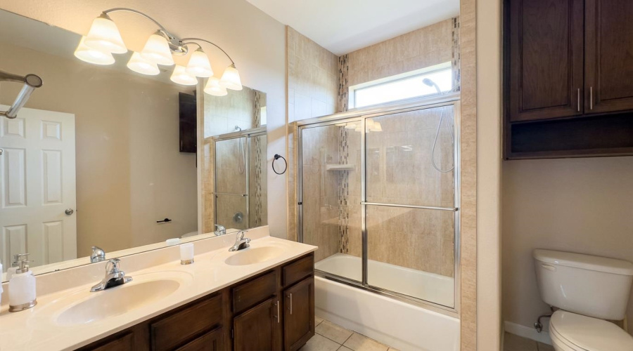 2445 Monarch Dr, Laredo, Texas 78045, 3 Bedrooms Bedrooms, 3 Rooms Rooms,2 BathroomsBathrooms,Residential,For Rent,2445 Monarch Dr,20261780