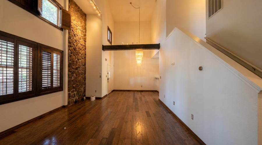 2445 Monarch Dr, Laredo, Texas 78045, 3 Bedrooms Bedrooms, 3 Rooms Rooms,2 BathroomsBathrooms,Residential,For Rent,2445 Monarch Dr,20261780