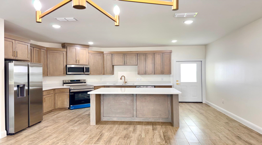 1405 Eagles LN, LAREDO, Texas 78045, 3 Bedrooms Bedrooms, 5 Rooms Rooms,2 BathroomsBathrooms,Residential,For Rent,1405 Eagles LN,20261781