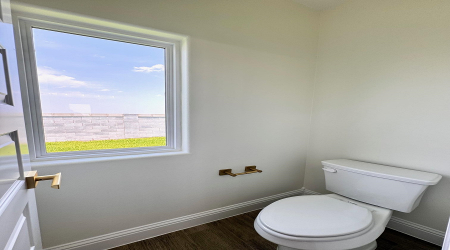 1405 Eagles LN, LAREDO, Texas 78045, 3 Bedrooms Bedrooms, 5 Rooms Rooms,2 BathroomsBathrooms,Residential,For Rent,1405 Eagles LN,20261781