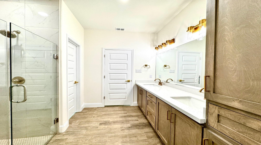 1405 Eagles LN, LAREDO, Texas 78045, 3 Bedrooms Bedrooms, 5 Rooms Rooms,2 BathroomsBathrooms,Residential,For Rent,1405 Eagles LN,20261781